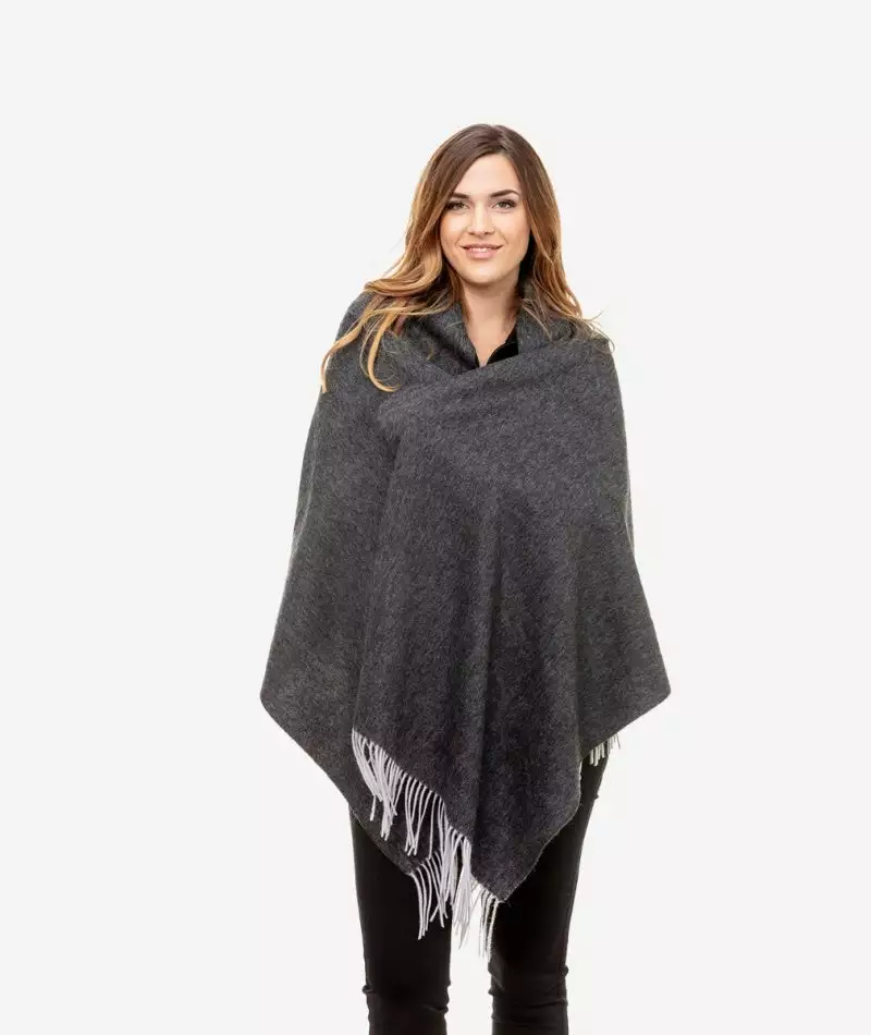 Swanndri Womens Wide Wool Scarf - Image 3